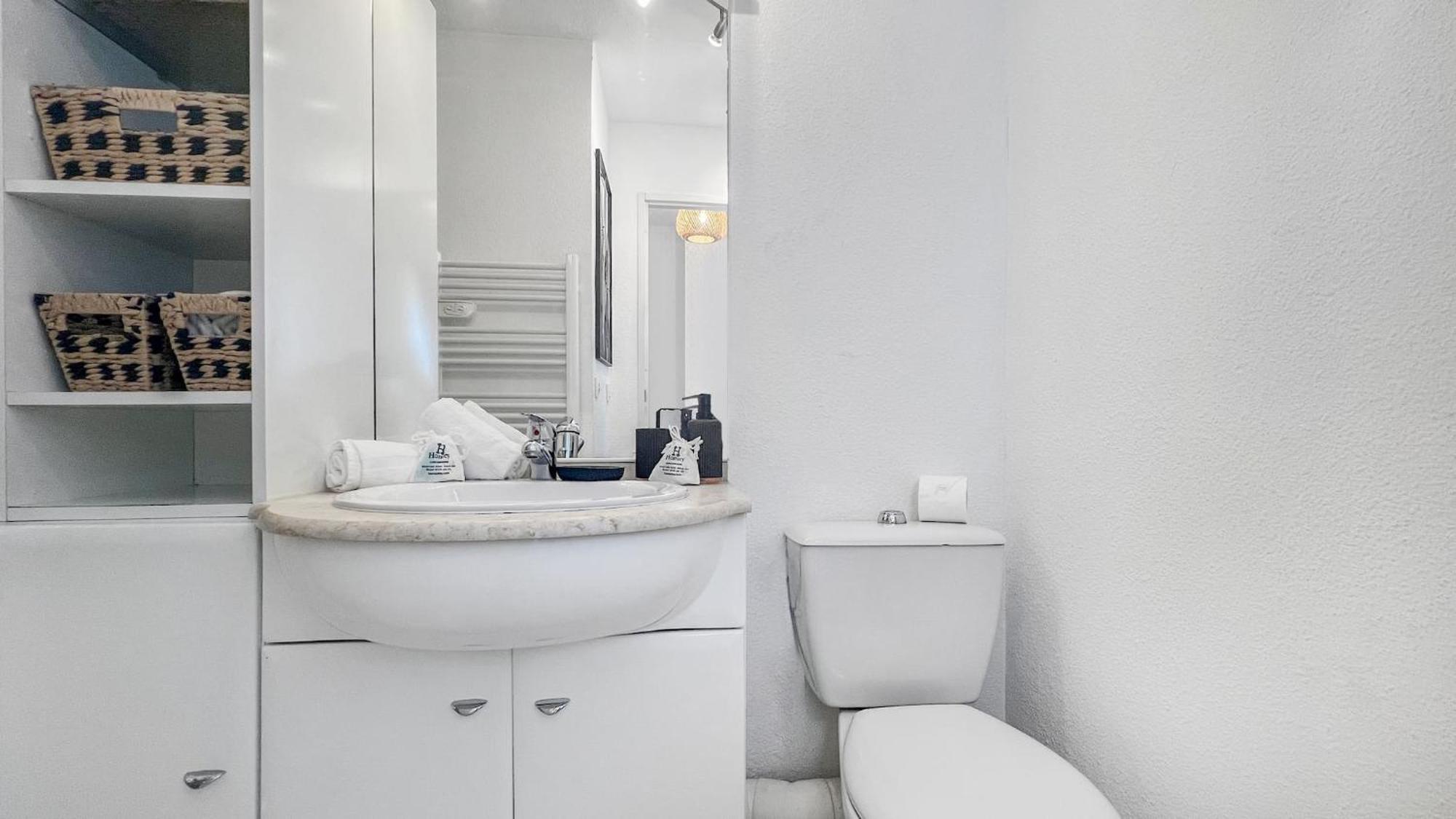 Homey Wild - Proche Gare Et Tram - Proche Centre - Balcon Prive - Parking Prive - Wifi Gratuit Annemasse Buitenkant foto