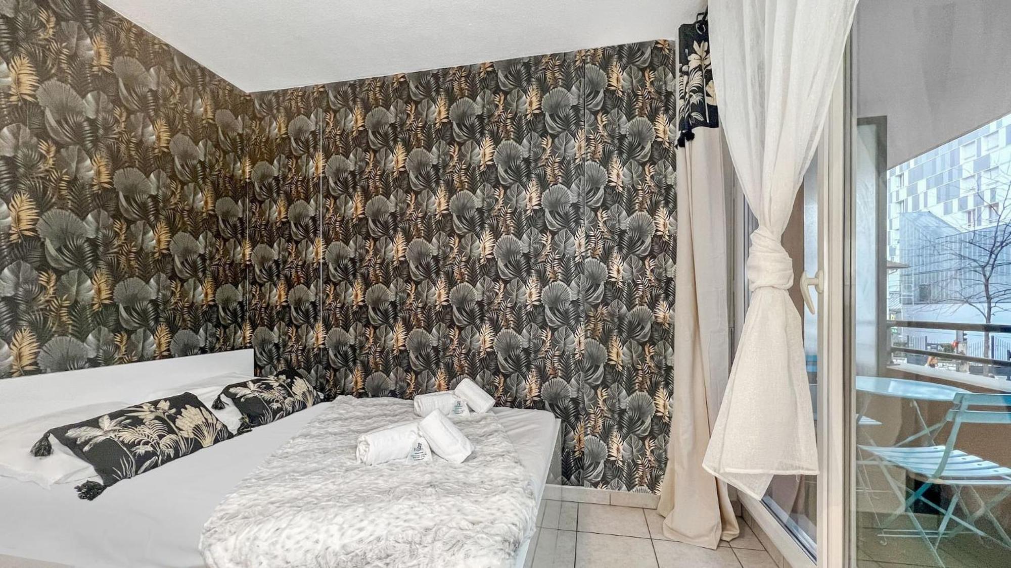 Homey Wild - Proche Gare Et Tram - Proche Centre - Balcon Prive - Parking Prive - Wifi Gratuit Annemasse Buitenkant foto